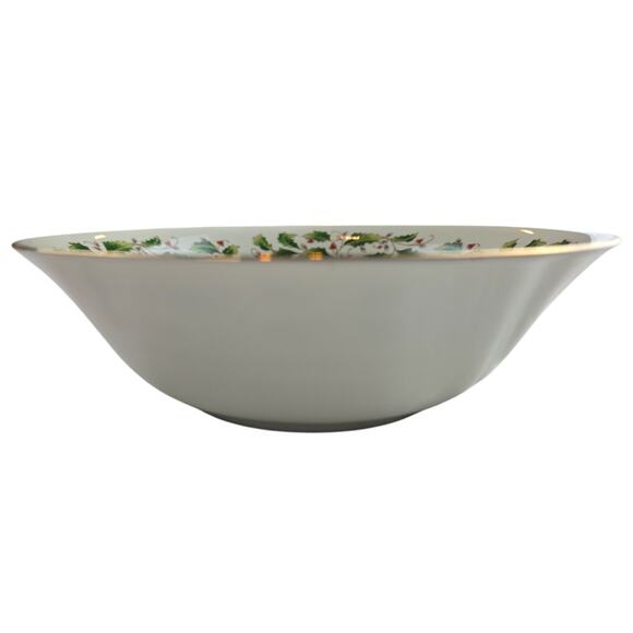 Royal Limited | Holly Holiday 6.5 inch Coupe Bowl-Cereal, Soup, Salad - Picture 4 of 5